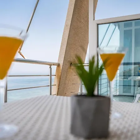 Apartment Spectacular Seaview Penthouse Durres