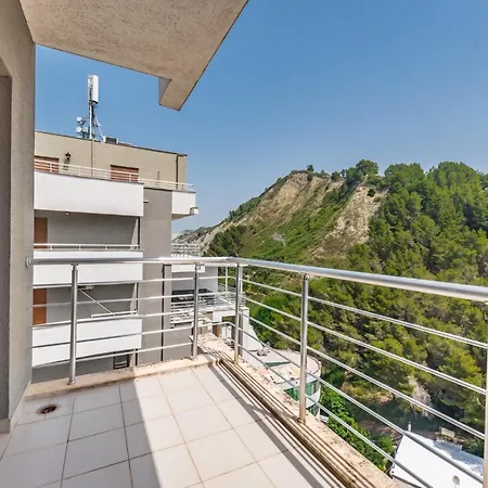 Spectacular Seaview Penthouse * Durres